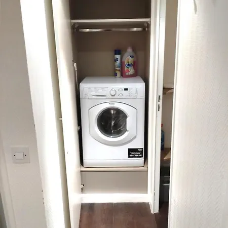 7 Min Walk Metro, Aparthotel, La Defense * Courbevoie